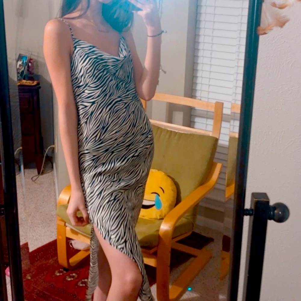 Zebra print summer dress with one leg slit